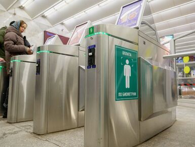 До конца года на всех станциях метро Петербурга введут оплату по биометрии