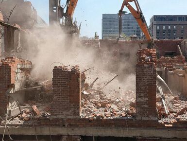 Здание бывшего кинотеатра в Петербурге могут снести ради жилой застройки