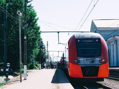 До конца сентября из Петербурга в Выборг запустят дополнительные электрички
