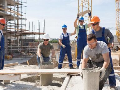 Министр строительства рассказал, сколько человек не хватает отрасли