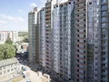 На верхних этажах комплекса находятся квартиры с панорамными видами на Неву и Речной вокзал. Фото 09.07.2015 г.