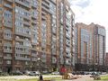 В 1 корпусе ЖК– пять секций высотой от 16 до 24 этажей.  Фото от 07.07.2015 г.