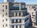ЖК «Мироздание». На верхних этажах некоторых секций расположены видовые апартаменты с мансардами. Аэрофотосъемка. Фото от 20.05.2018 г.