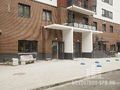Строительные работы рядом со входом в подъезд. Фото от 22.09.2014 г.
