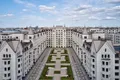 На верхних уровнях также запроектированы помещения со вторым светом, в которых высота потолка достигает 6 м