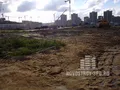 Три 20-этажных корпуса под номерами 1, 3 и 5 расположатся по оси север-юг. Фото от 18.09.2013 года.