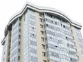 В доме размещено 270 квартир. Фото от 21.05.2015 г.