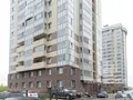 Комплекс состоит из двух 17-этажных домов серии «Оптима». Фото от 21.05.2015 г.