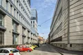 На территории ЖК предусмотрена открытая стоянка.
