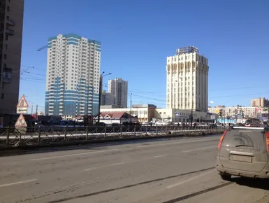 Дом на проспекте Просвещения, 85
