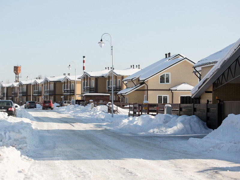 Вид  домов и улиц поселка в марте 2018 г.