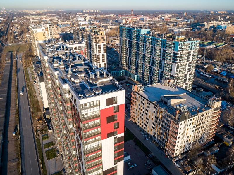 По корпусу 6 получен ЗОС, ожидаем разрешения на ввод в эксплуатацию, завершаются работы.
По корпусу 7 получен ЗОС. Завершаются основные работы. Выполняются отделочные работы.